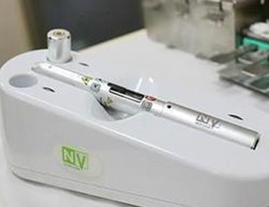 歯科治療用レーザー